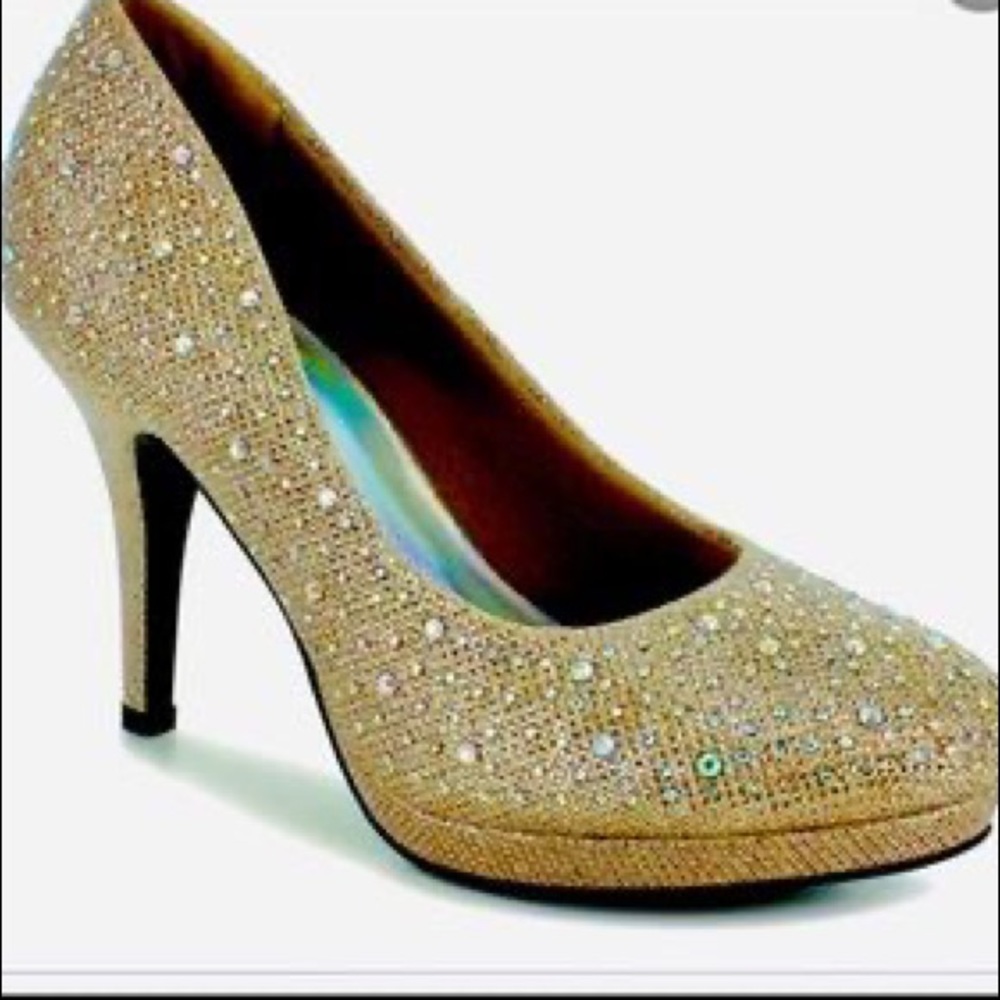 Gold shoes
